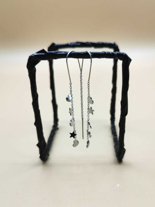 Boucles pendantes, cœur et étoiles