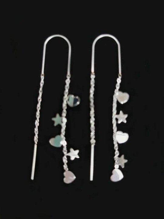 Boucles pendantes, cœur et étoiles